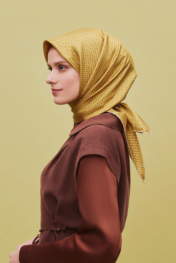 ARMİNE Sura İpek Eşarp 2025 İlkbahar Yaz 9307-35 ARMİNE Sura İpek Eşarp 2025 İlkbahar Yaz 9307-35
