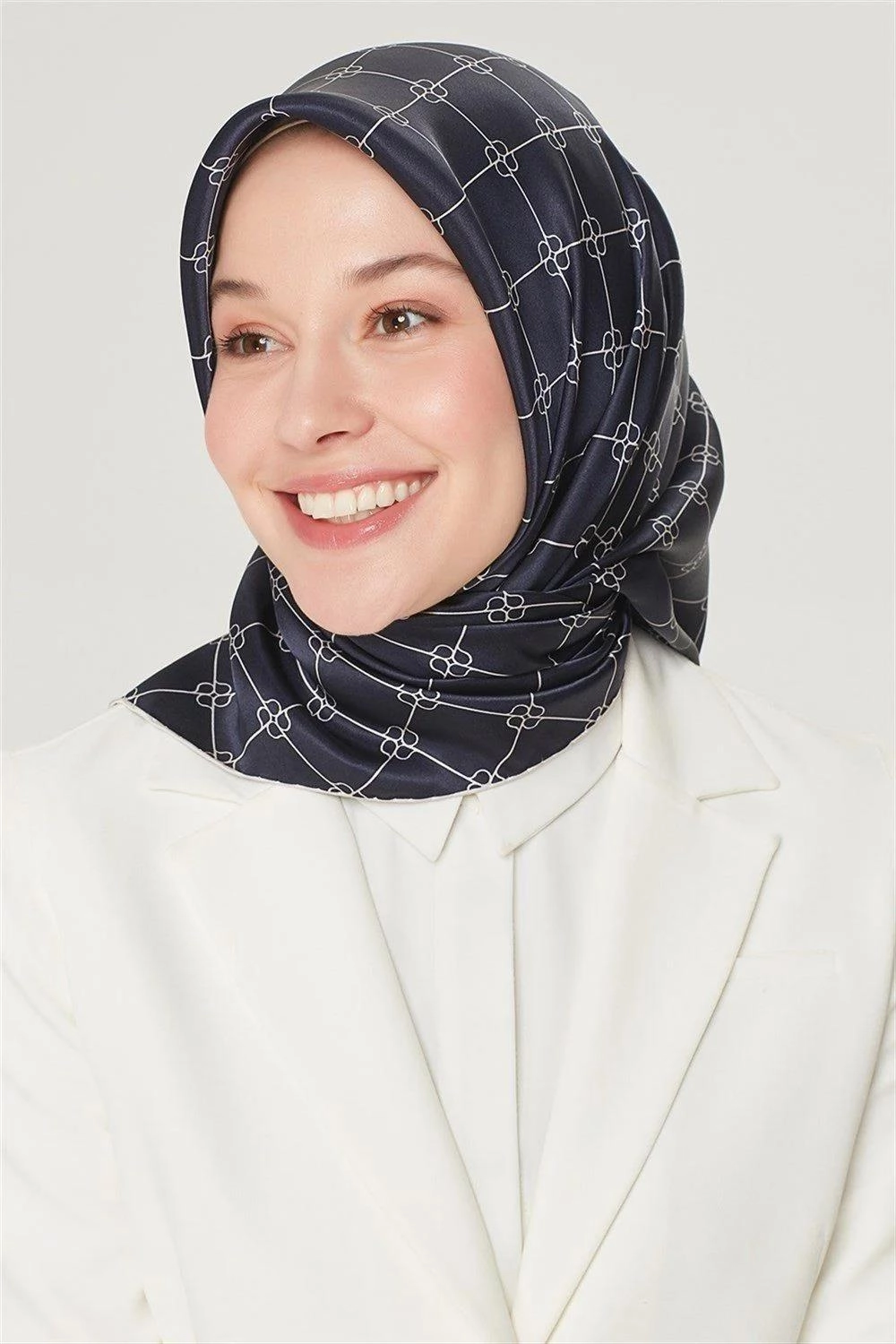 8555-15-lac-beba-5 ARMİNE Sura İpek Eşarp Nostalji 8555-15