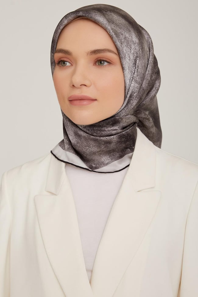 8849-06 ARMİNE Sura İpek Eşarp Nostalji 8849-06